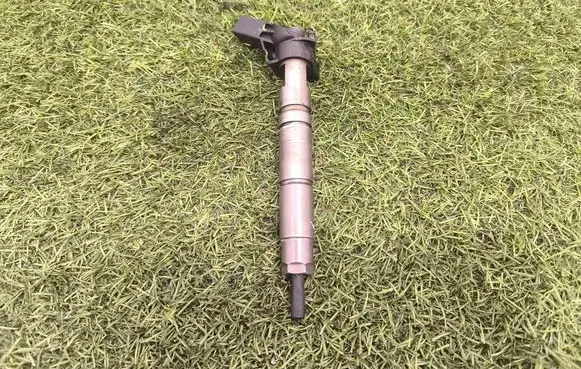 Mercedes-Benz R W251 Fuel injector A6420701187 AA5DFB1