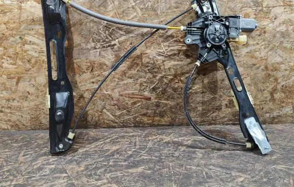 Ford Fusion II Front door window regulator with motor C03713103