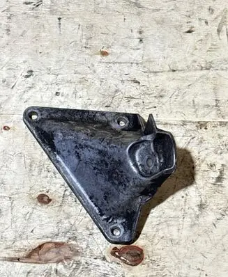 BMW 5 E60 E61 Engine mounting bracket 6761149 22116761149