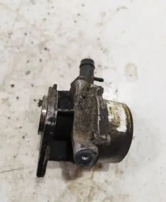 Nissan Qashqai Vacuum pump 70067820300