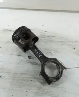 Opel Insignia A Piston with connecting rod A20DTH