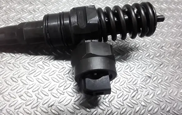 Ford Galaxy Fuel injector 038130073AC