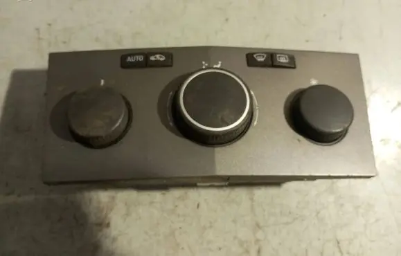 Opel Zafira B Climate control unit 13245114 21062006 901512570002