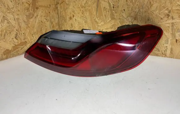 BMW 8 G15 Rear/tail lights H4744577212 3618282