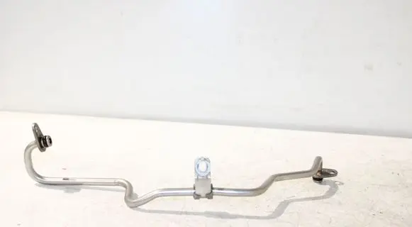 Volkswagen Golf VII Turbo turbocharger oiling pipe/hose 04E145140E