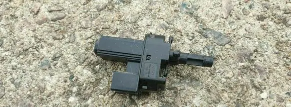Clutch pedal sensor