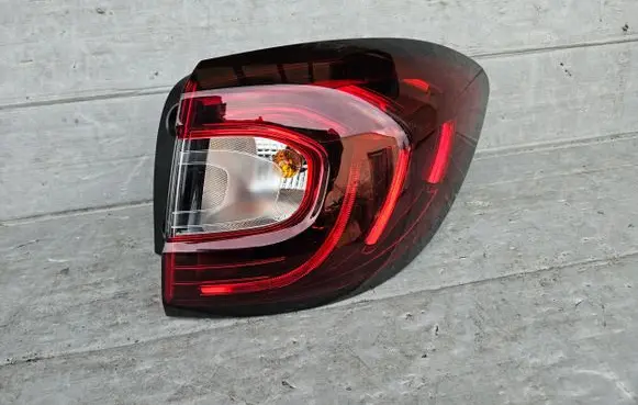 Renault Captur Rear/tail lights 265506738R 676650024