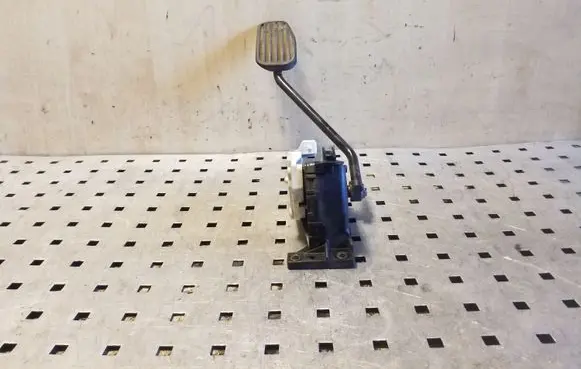 Volvo XC90 Accelerator throttle pedal 30683521 6PV00853718
