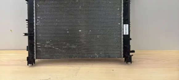 Dacia Sandero Coolant radiator 21410B680B