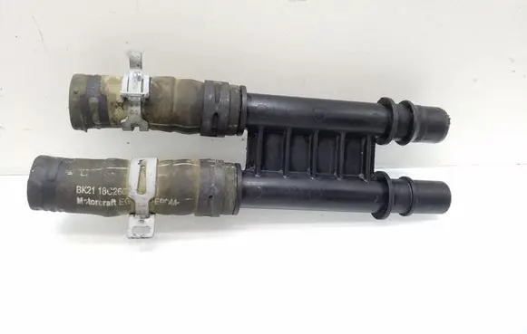 Engine coolant pipe/hose