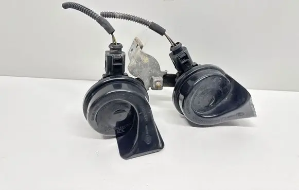 Skoda Rapid (NH) Horn signal 3B0951223E 6R0951221B 5JA951206
