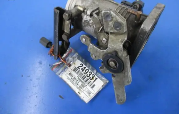 BMW 3 E30 Throttle body valve 