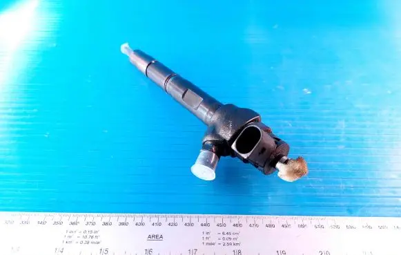 Volkswagen PASSAT B7 Fuel injector 03L130277J D4451103C BIH65E80