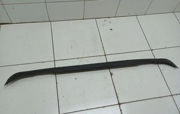 Volvo XC90 Rear bumper trim bar molding 30698634