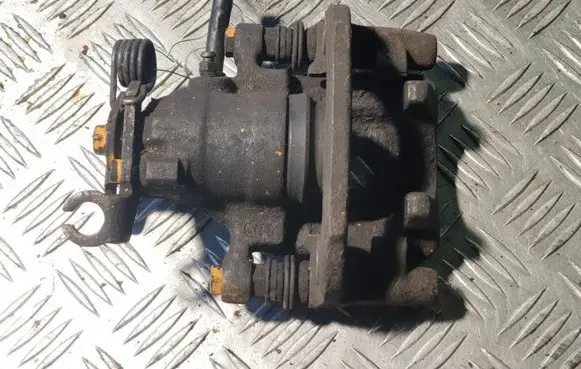Mitsubishi Carisma Rear brake caliper L0280