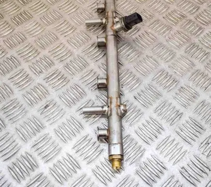 Audi A5 8T 8F Fuel main line pipe