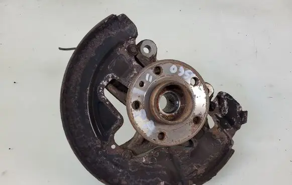 Volvo S60 Front wheel hub