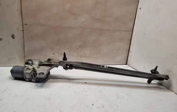 Front wiper linkage and motor