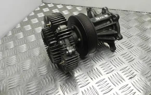 Nissan Navara D40 Radiator cooling fan shroud AISINEB3