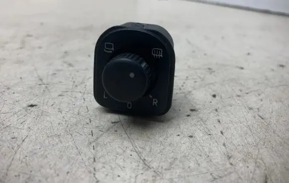 Volkswagen PASSAT B6 Wing mirror switch 1K0959565J 297601S
