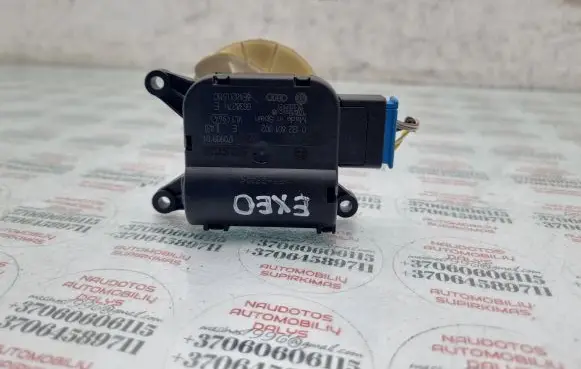 Seat Exeo (3R) Air flap motor/actuator 8E1820511C 0132801302