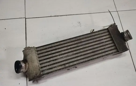 Ford Transit Intercooler radiator 6C119L440AC 6C11-9L440-AC