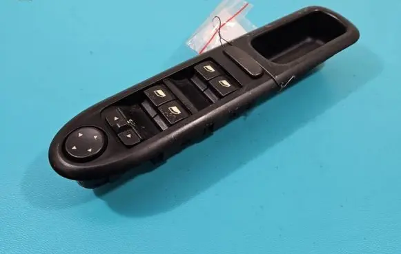 Peugeot 407 Electric window control switch 96468704XT IMPRK1375992