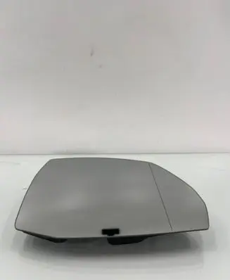 Audi Q4 e-tron Wing mirror glass 4M0857536B