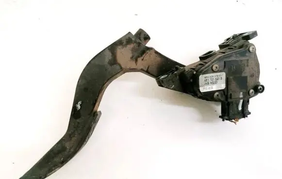 Volkswagen PASSAT B5.5 Accelerator throttle pedal 8D1721523B 6PV00837601