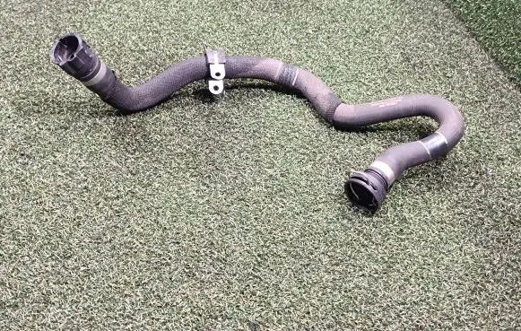 Porsche Cayenne (9Y0 9Y3) Engine coolant pipe/hose 4M0122449AK