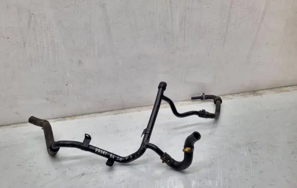 Volkswagen PASSAT B6 Engine coolant pipe/hose 03G121065H