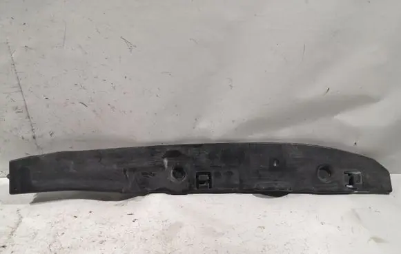Volkswagen Jetta VI Fender end trim 5C6821111