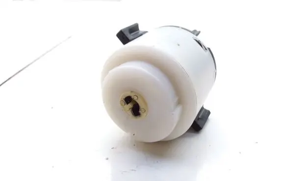 Volkswagen PASSAT B5 Ignition lock contact 4B0905849