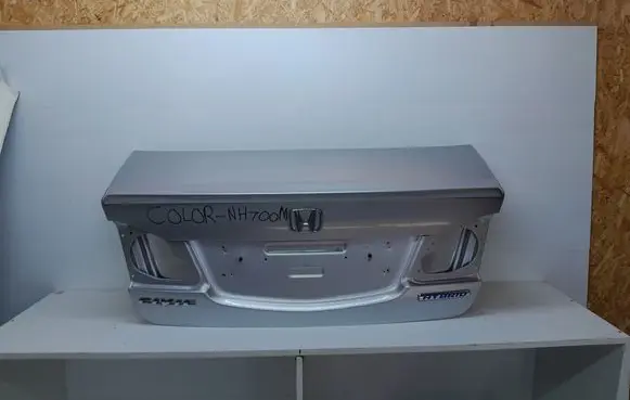 Honda Civic Tailgate/trunk/boot lid NH700M