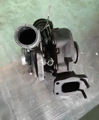 Iveco Daily 3rd gen Turbo 500379251 7517581