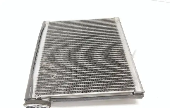 Toyota Avensis T250 Heater blower radiator 11G11B5196