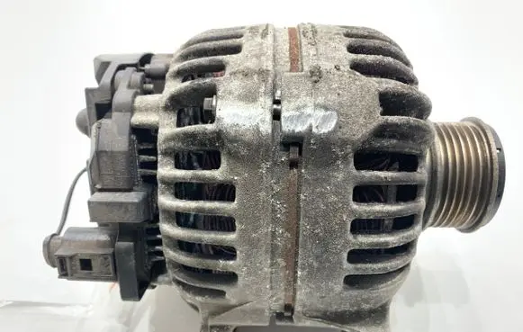 Volkswagen Golf VI Generator/alternator 06F903023F