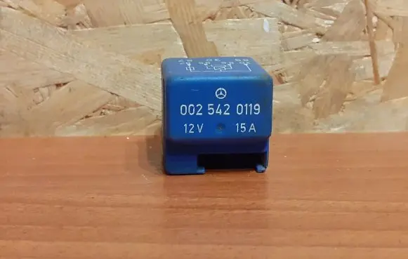 Mercedes-Benz SL R129 Other relay 899889000 0025420119