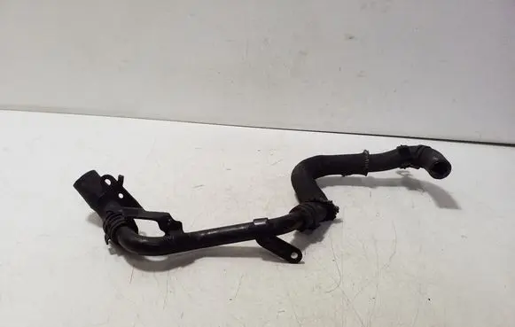 Land Rover Discovery Sport Engine coolant pipe/hose