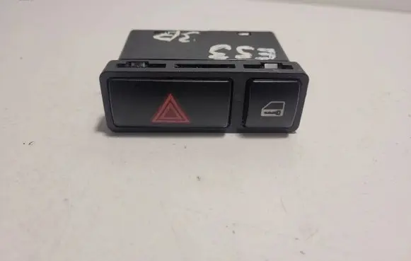 BMW X5 E53 Hazard light switch 8368920