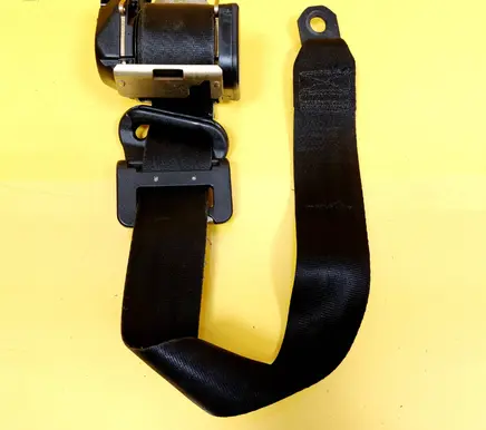 Chrysler Neon I Front seatbelt 5200397