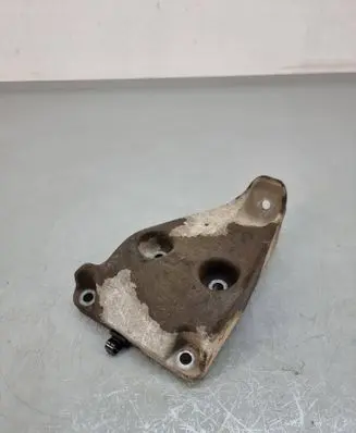 BMW 3 F30 F35 F31 Engine mounting bracket 6788609