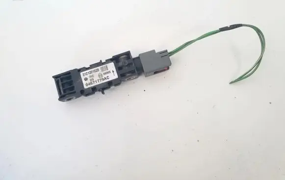 Chrysler 300 - 300C Airbag deployment crash/impact sensor 1128201929 04671779ac