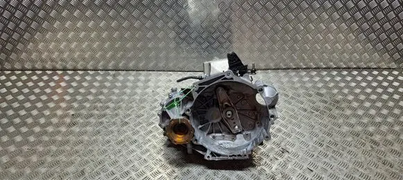 Volkswagen Golf VIII Manual 5 speed gearbox S18031246 TUA