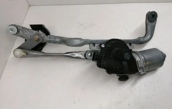 Toyota Yaris Front wiper linkage and motor 851100D190 1593004134