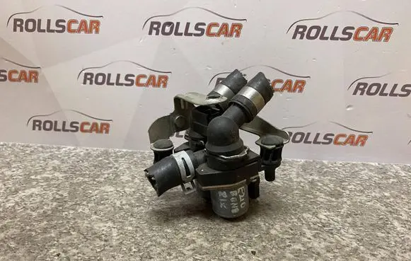 Mercedes-Benz E W210 Coolant heater control valve 0018307784 1147412114