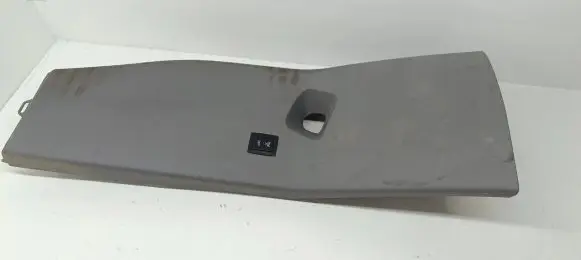 (B) pillar trim (bottom)