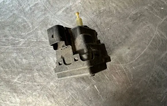 Renault Laguna II Headlight level adjustment motor 8200006664
