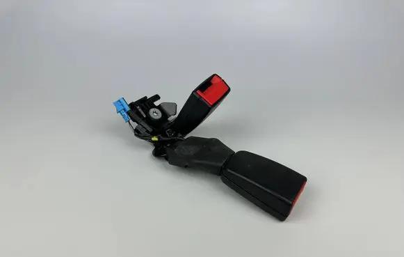 Mercedes-Benz C W205 Rear seatbelt buckle A2058600469 34134764C D160516X