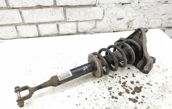 Audi A4 S4 B6 8E 8H Front shock absorber/damper 8E0413031 V8667